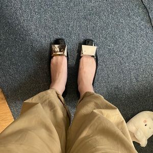 Gorgeous Clair De Fancy loafer, great for office, very comfortable to well